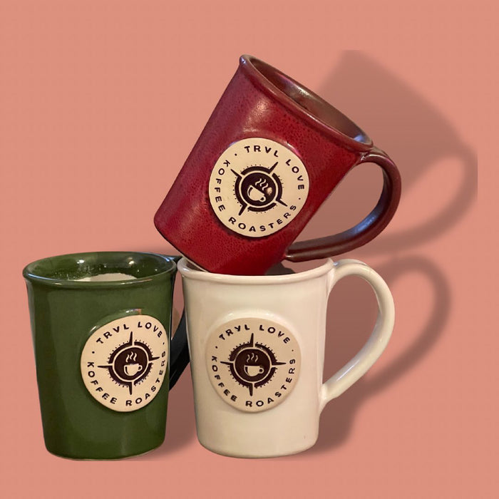 Taza lanzada a mano con logo